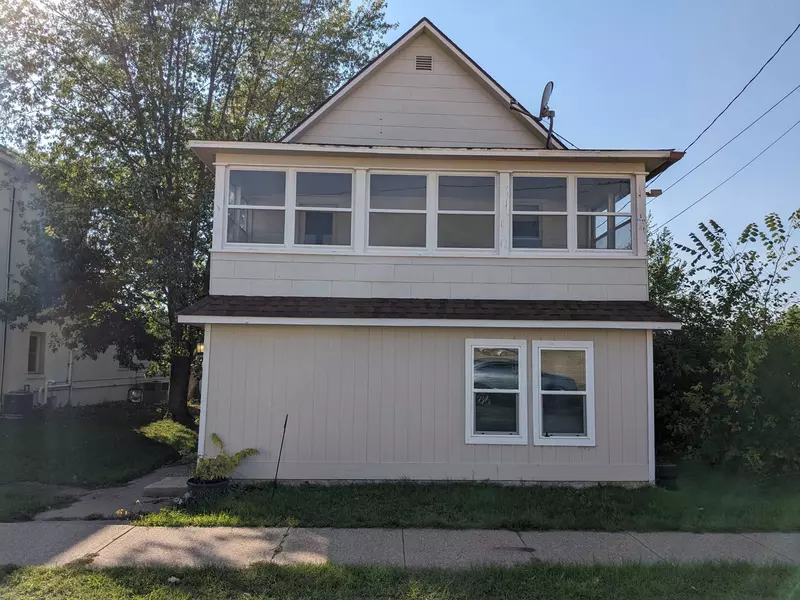 115 S Prairie Street, Prairie Du Chien, WI 53821