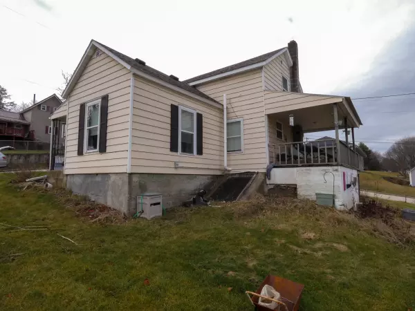 Montfort, WI 53569,106 W Park Street