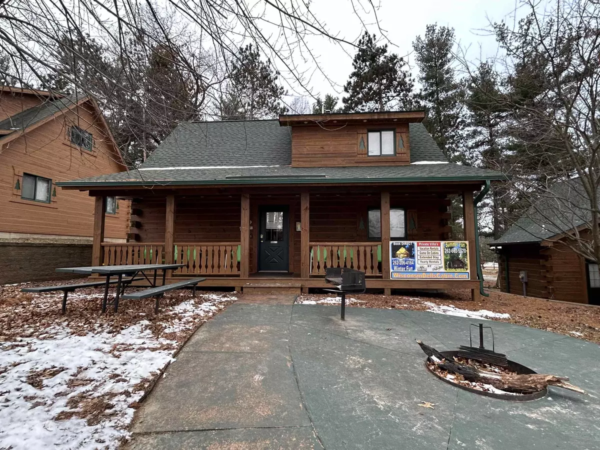 Warrens, WI 54666,914 Paddle Boat Court
