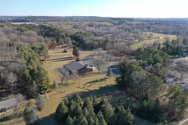 101 Bethel Drive, Poynette, WI 53955