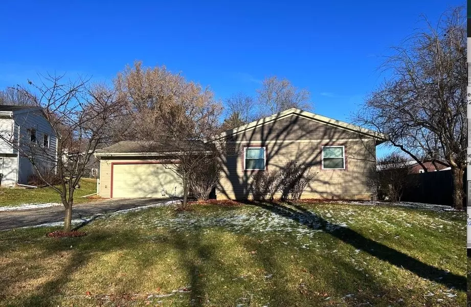 6 Lambeth Circle, Madison, WI 53711