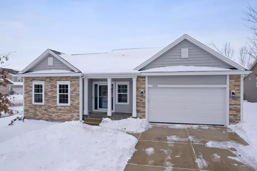 4442 Memorial Circle, Windsor, WI 53598