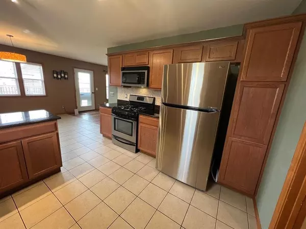 Roscoe, IL 61073,711 Ballymore Road