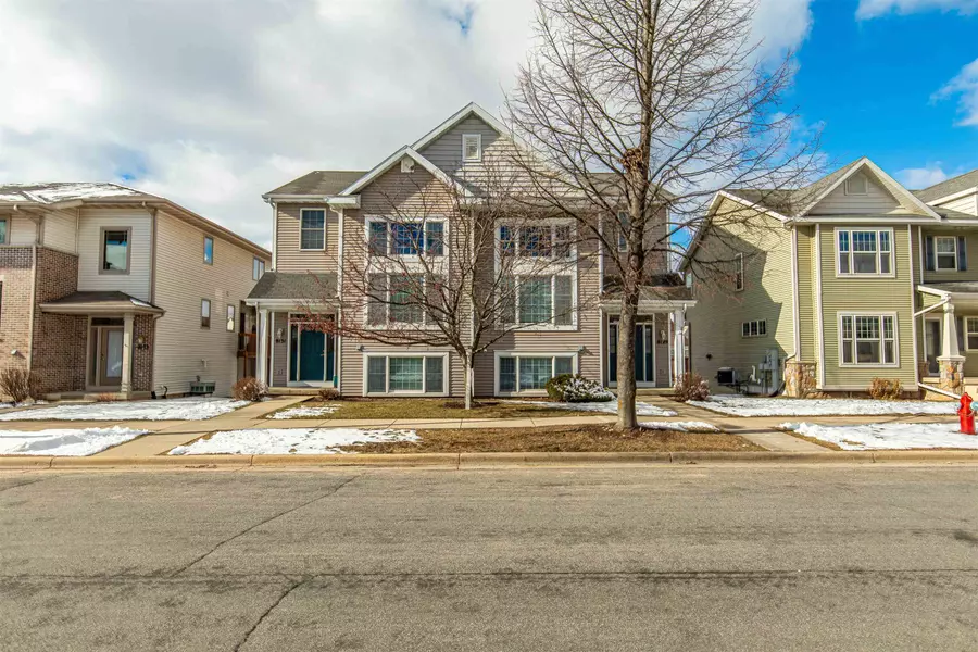 8129-8131 Broadmoor Street, Madison, WI 53719