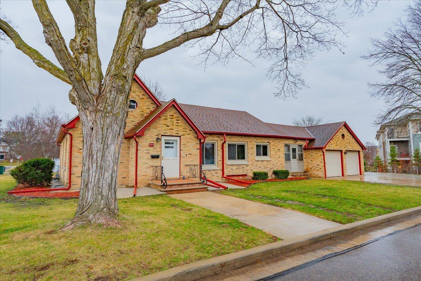 Waterloo, WI 53594,244 Edison Street