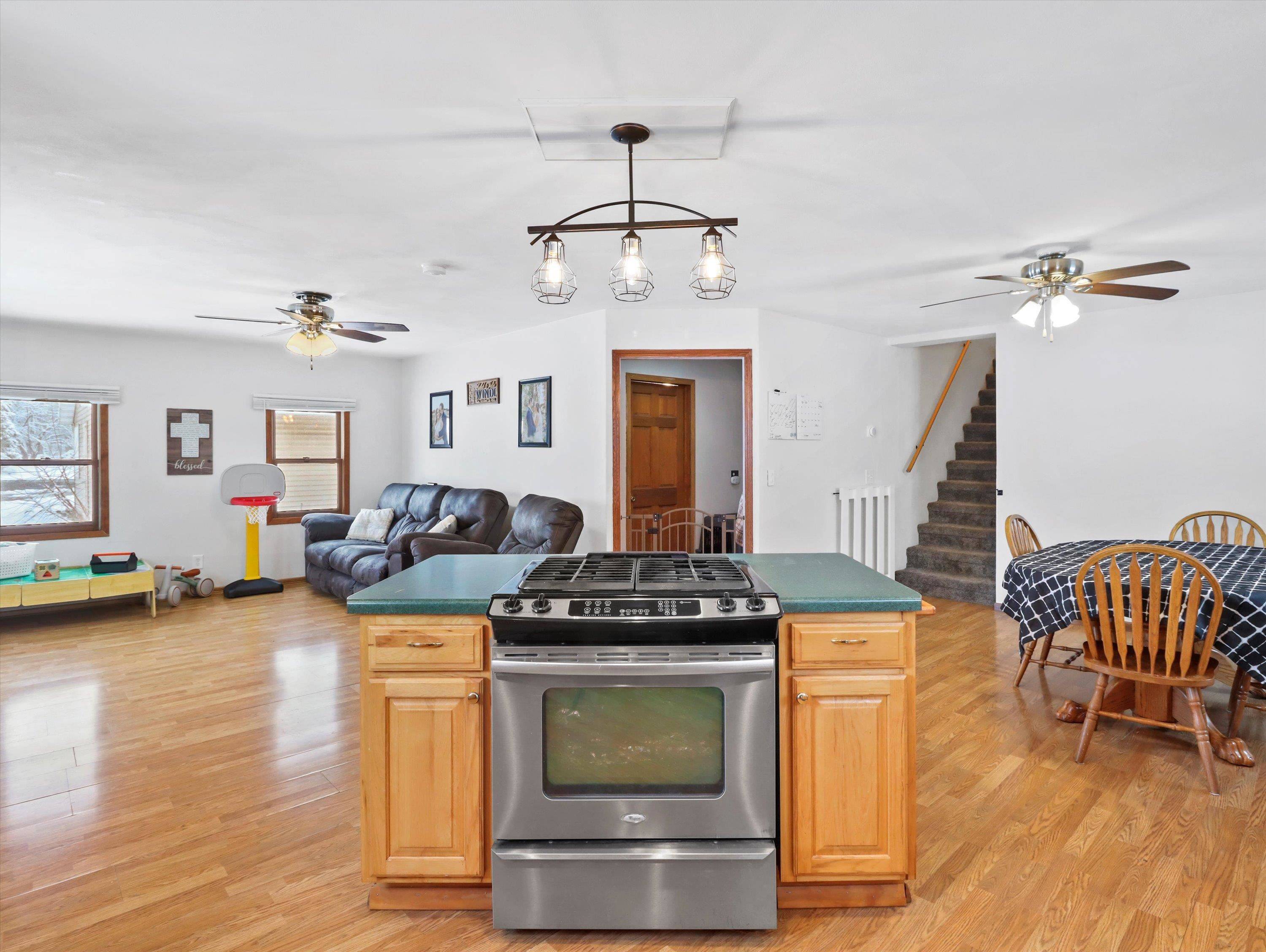 Edgerton, WI 53534,10990 N Hillside Road
