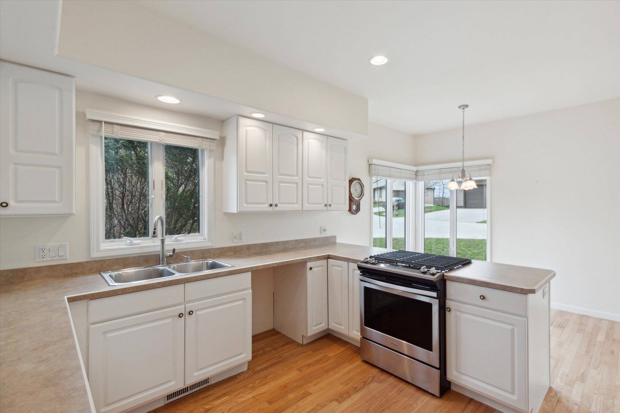 Janesville, WI 53548,400 Clearview Court