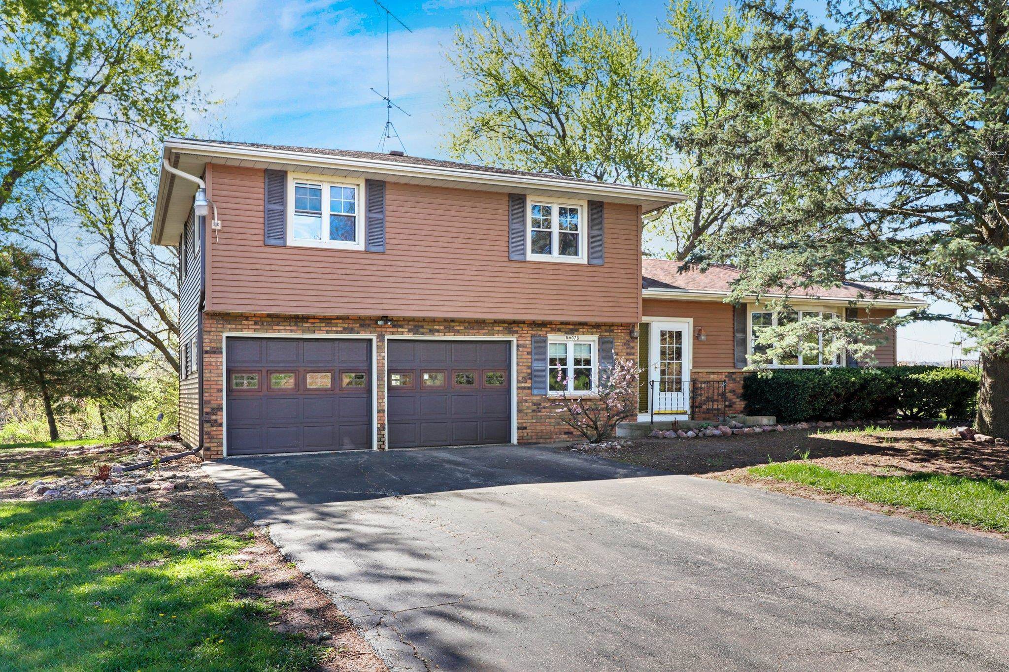 N6078 Mielke Drive, Portage, WI 53901