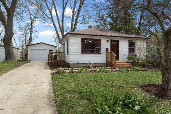 1005 Lorraine Drive,  Madison,  WI 53705