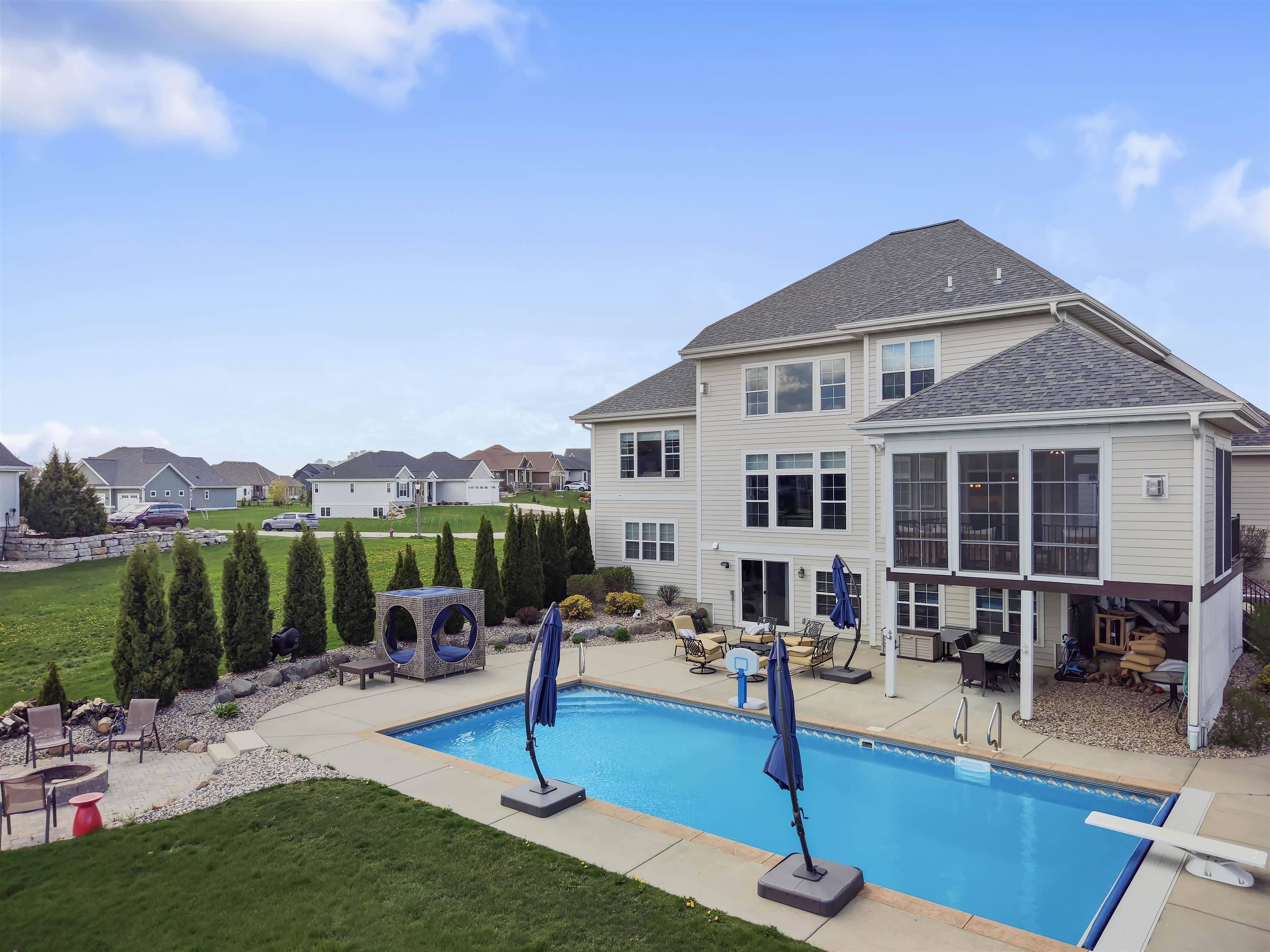 Waunakee, WI 53597,5636 Cottontail Drive