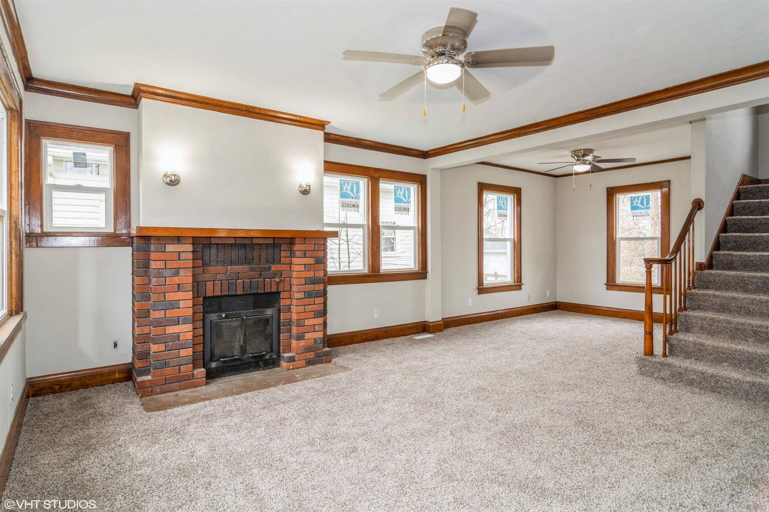 Columbus, WI 53925,328 N Ludington Street