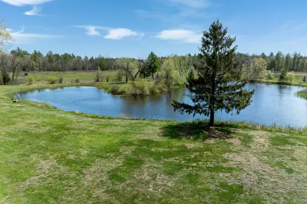 W1893 Duck Creek Avenue, Neshkoro, WI 54960
