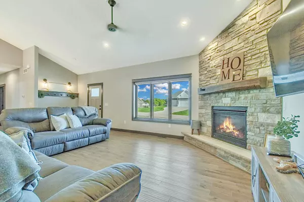 Sun Prairie, WI 53590,2908 FERN Drive