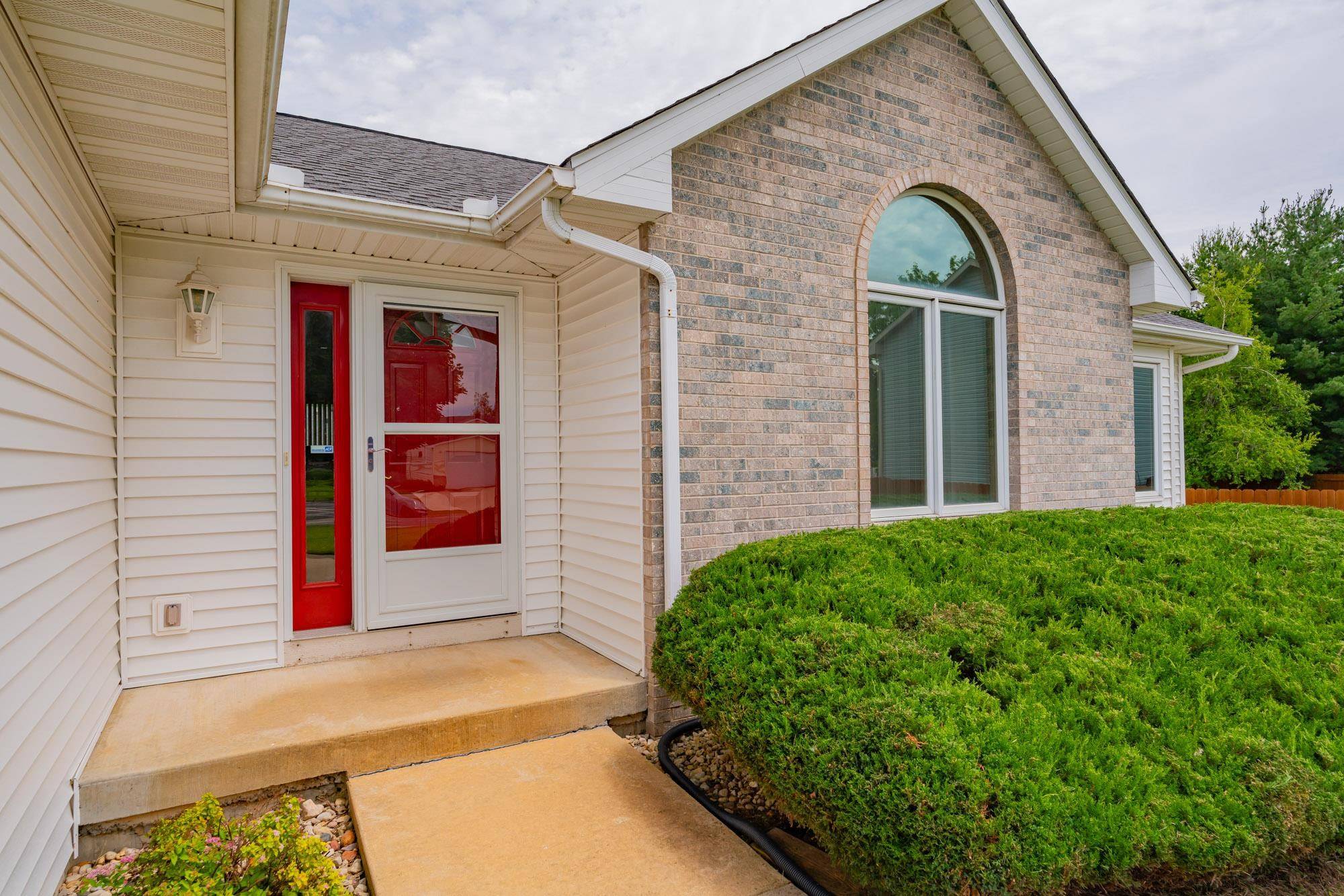 Sun Prairie, WI 53590,654 Millrun Circle