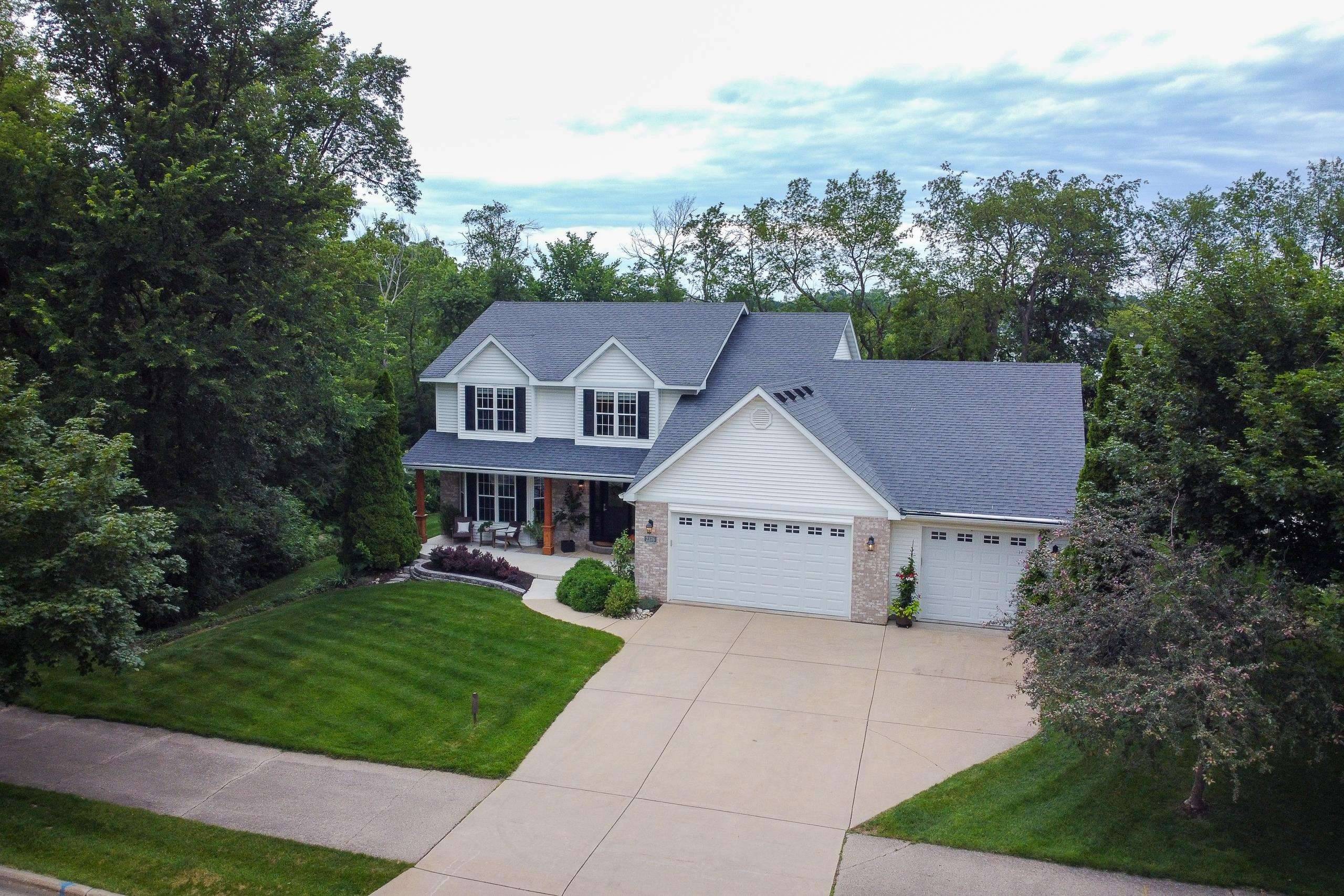2376 Stonehaven Drive, Sun Prairie, WI 53590