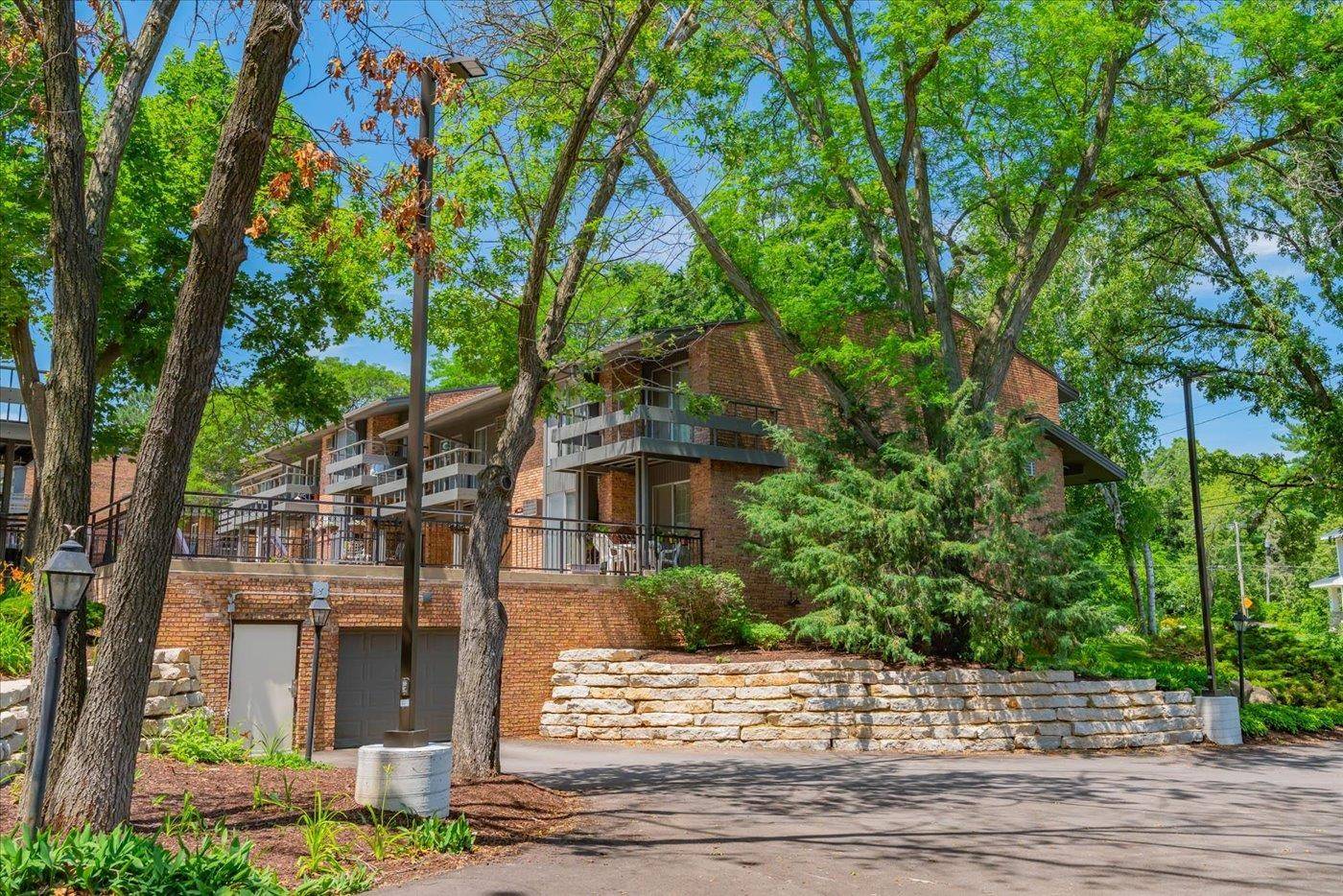 6235 Charing Cross Lane #A-1, Middleton, WI 53562