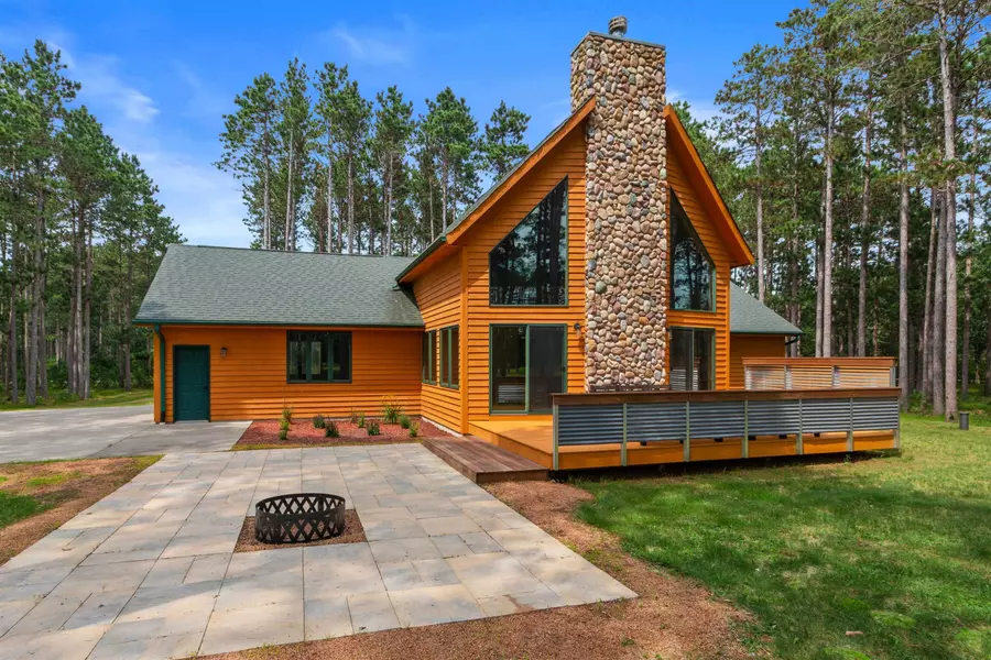 1381 Sawgrass Drive, Nekoosa, WI 54457