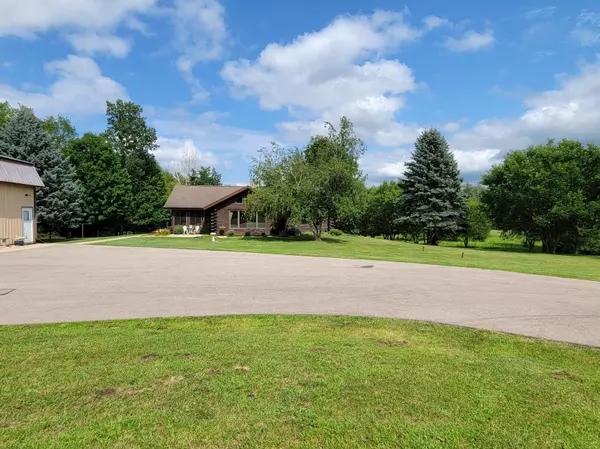 Edgerton, WI 53534,9934 N Newville Road