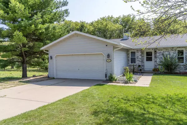 4562 Baxter Road, Cottage Grove, WI 53527