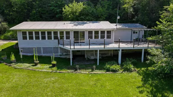 Viola, WI 54664,17503 County Road U