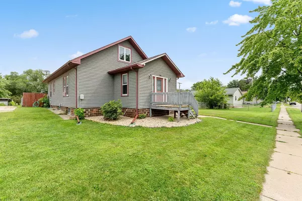 New Lisbon, WI 53950,214 W River Street