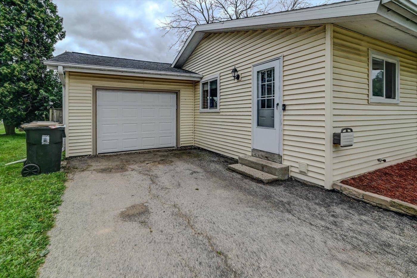 Sun Prairie, WI 53590-1119,1117 Chicory Way