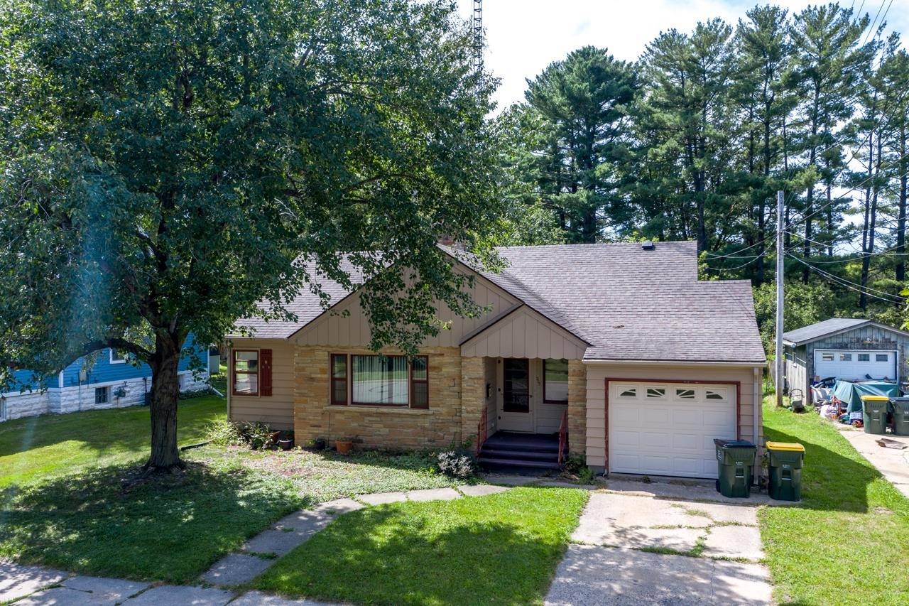 Reedsburg, WI 53959,315 N Webb Avenue