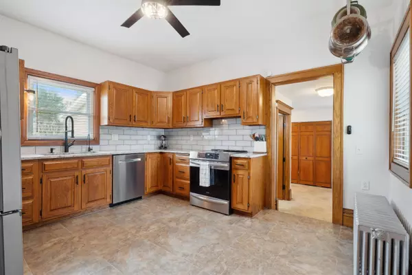 Lancaster, WI 53813,927 S Adams Street