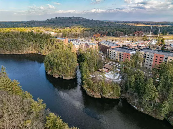 2411 River Road #2102, Wisconsin Dells, WI 53965