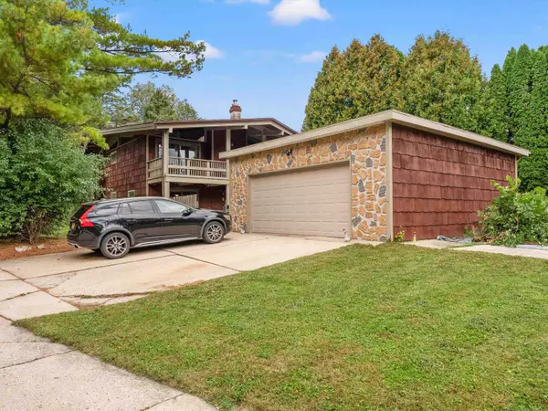 Sheboygan, WI 53081,733 S 27th Street