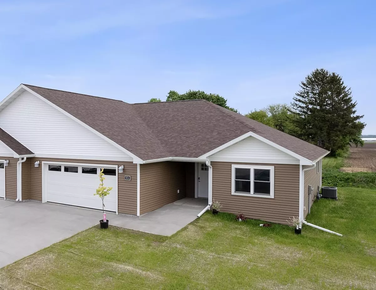 Baraboo, WI 53913,712 Roosevelt Street