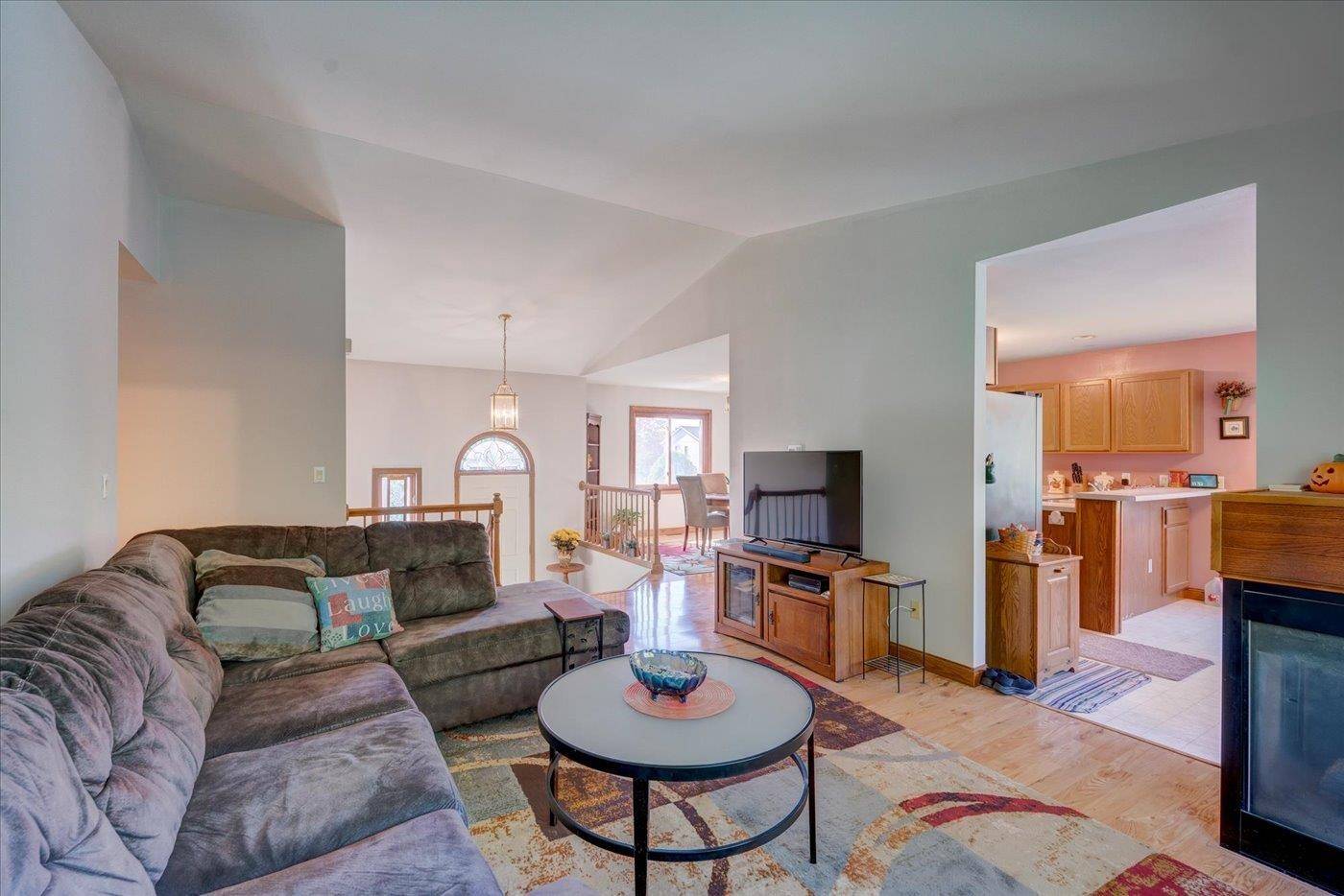 Oregon, WI 53575,787 Ridge View Lane