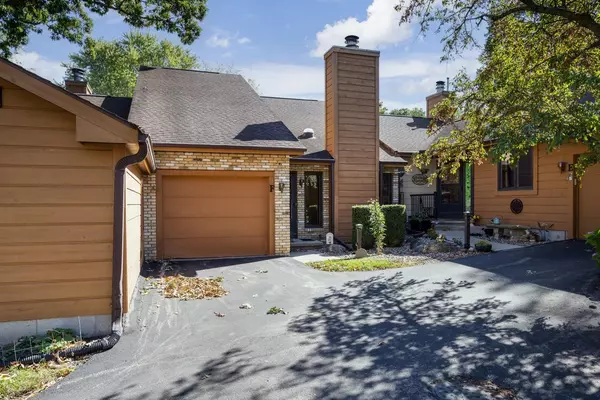 4707 Burma Road #106F, Mcfarland, WI 53558