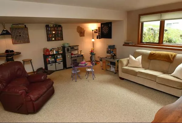 Oregon, WI 53575,413 Concord Drive