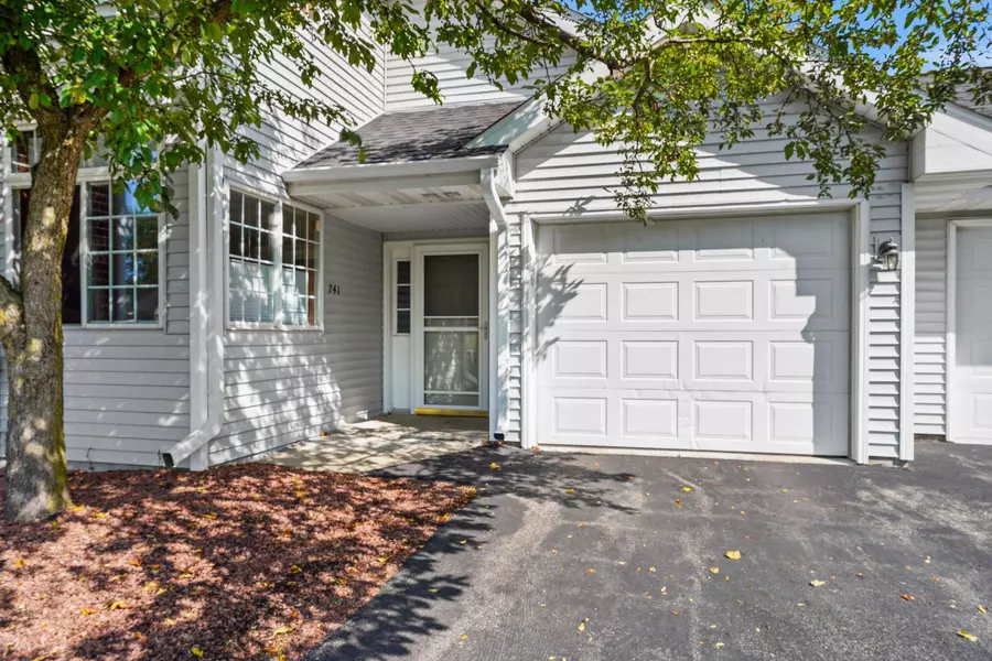 741 Cherokee Path, Lake Mills, WI 53551-9504