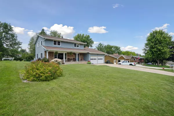 Dodgeville, WI 53533-1936,512 Woodview Lane