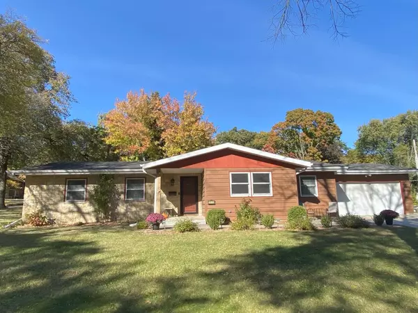 6018 Piping Rock Road, Madison, WI 53711