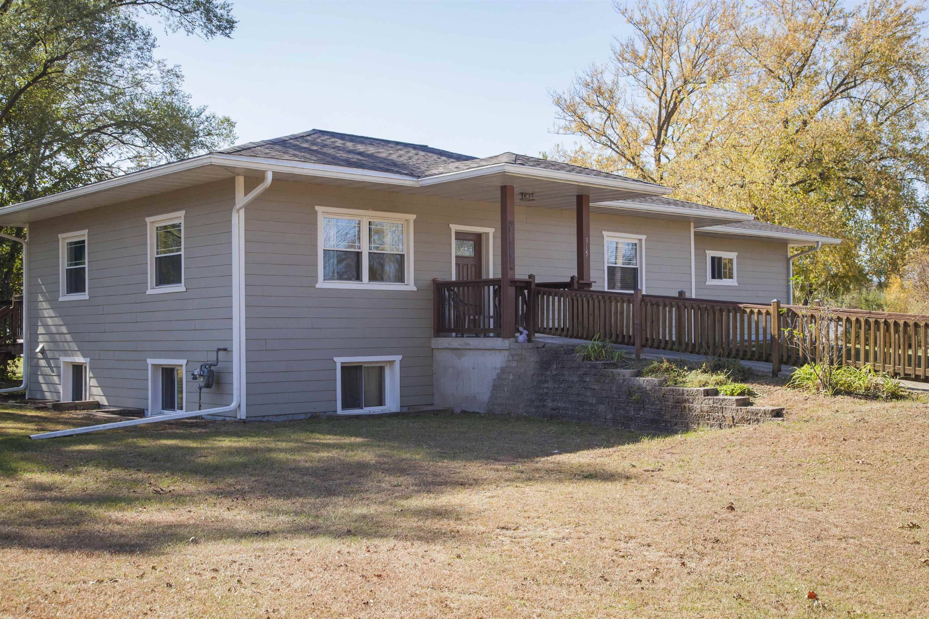 315 E Dr Bertha Reynolds Street, Lone Rock, WI 53556