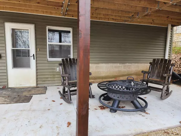 Eastman, WI 54626,25608 Highway 35