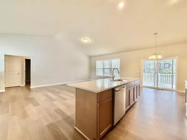 Janesville, WI 53546-000,4422 Scottys Drive