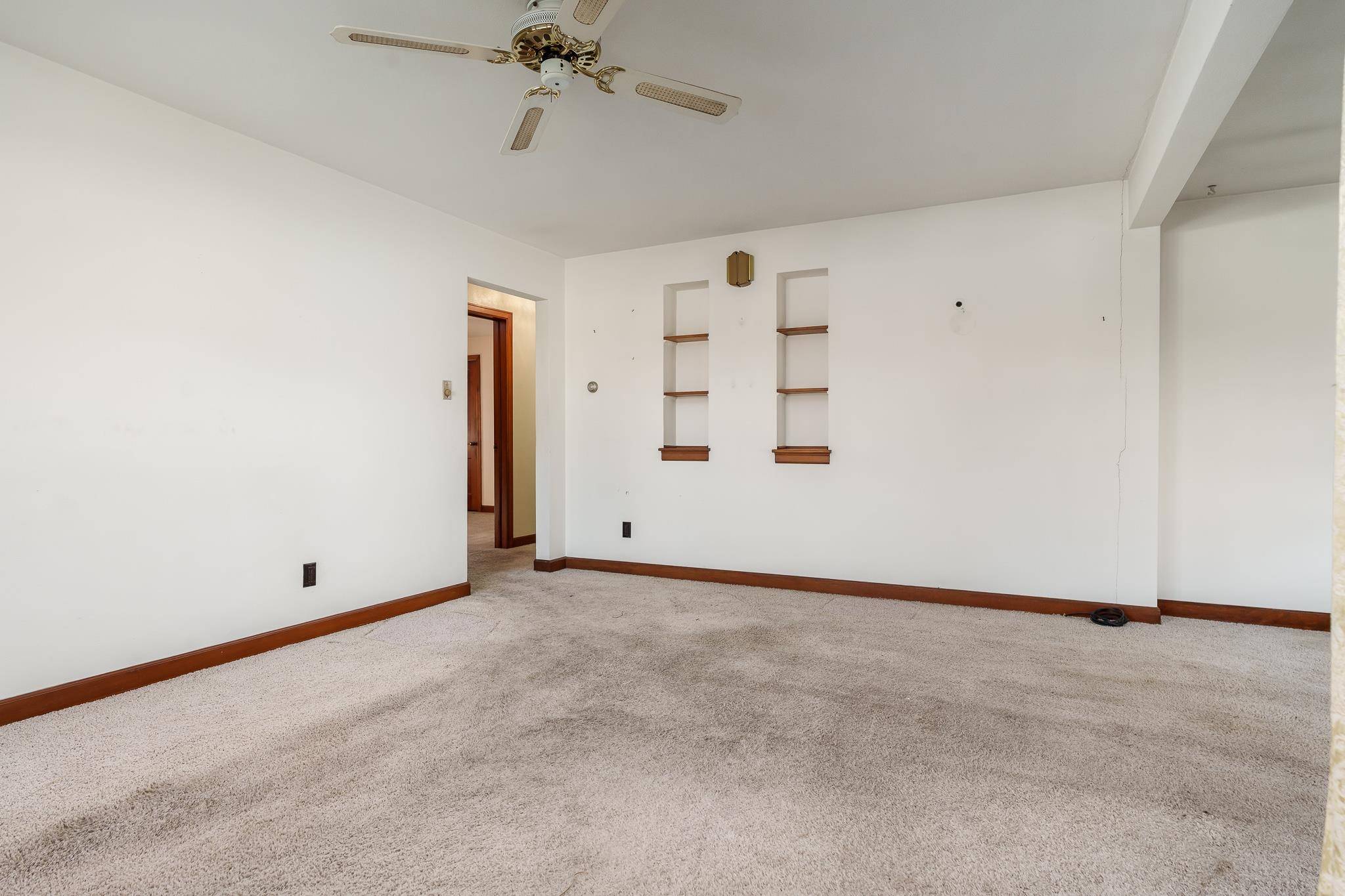 Freeport, IL 61032,403 W Roosevelt Street