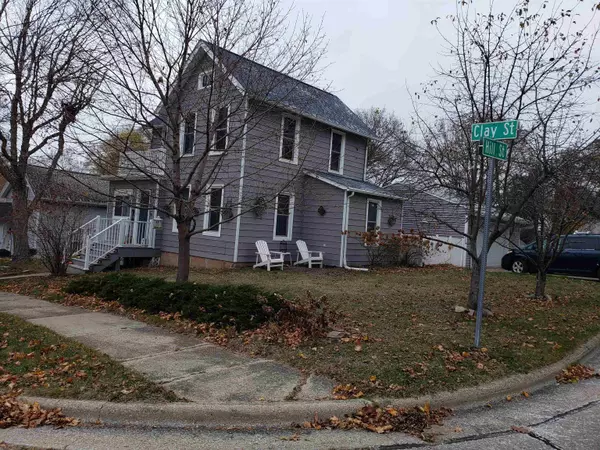 Stoughton, WI 53589,924 Clay Street