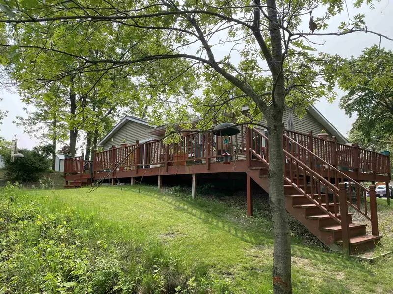 121 W Water Street, Montello, WI 53949