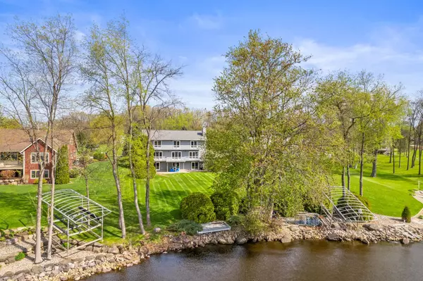 Merrimac, WI 53561,E12805 W Point Drive