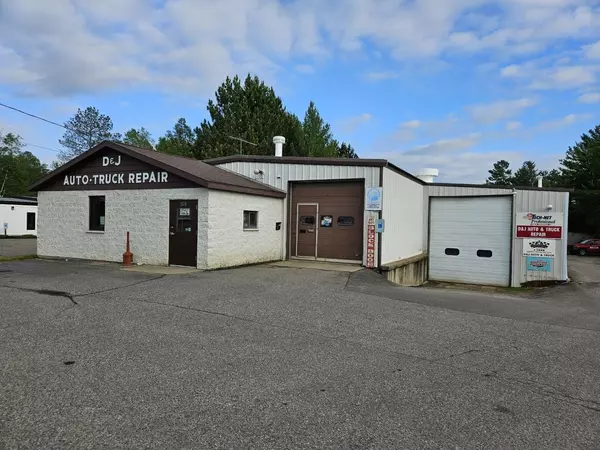 1874 N Stevens Street,  Rhinelander,  WI 54501