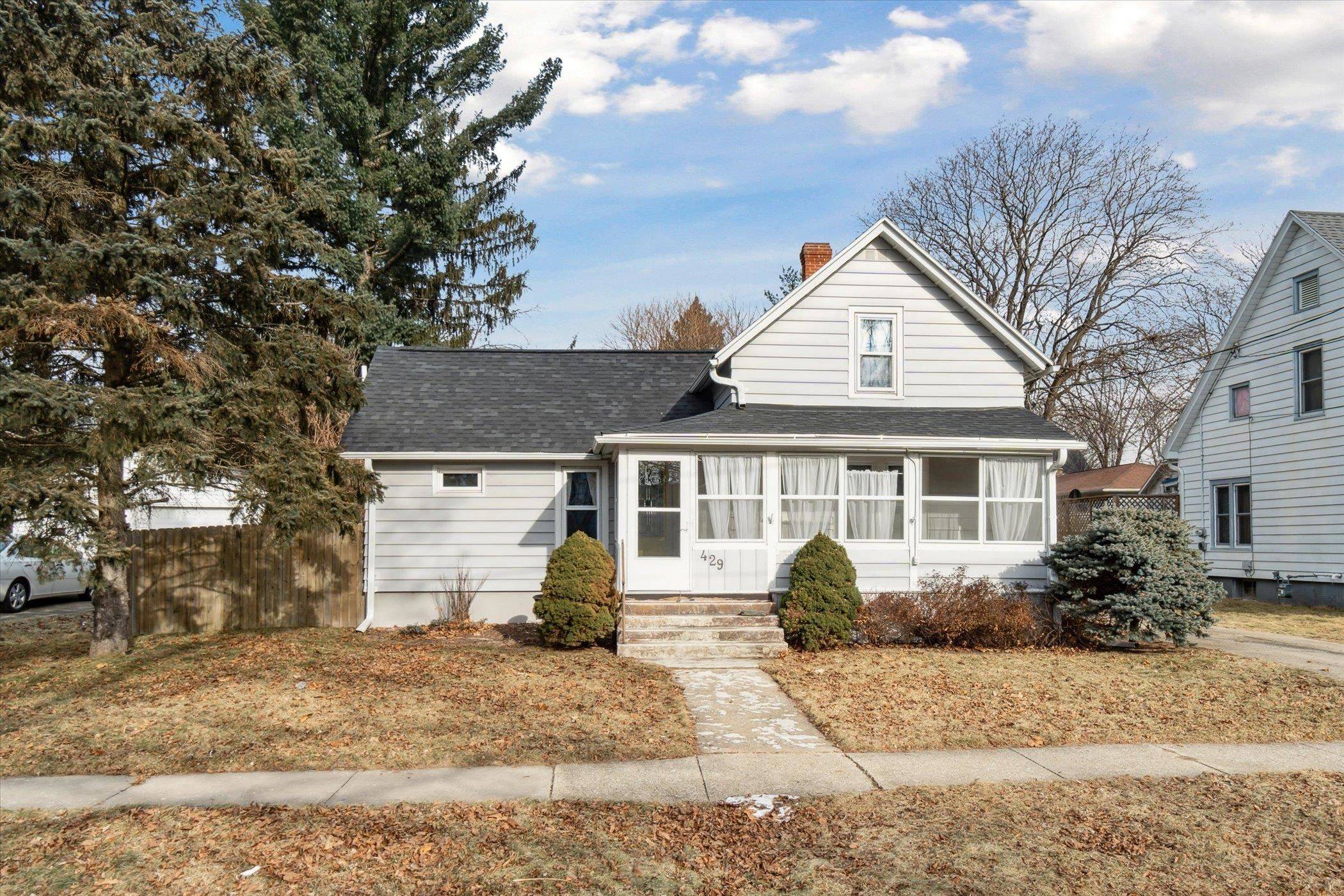 Fort Atkinson, WI 53538,429 McComb Street