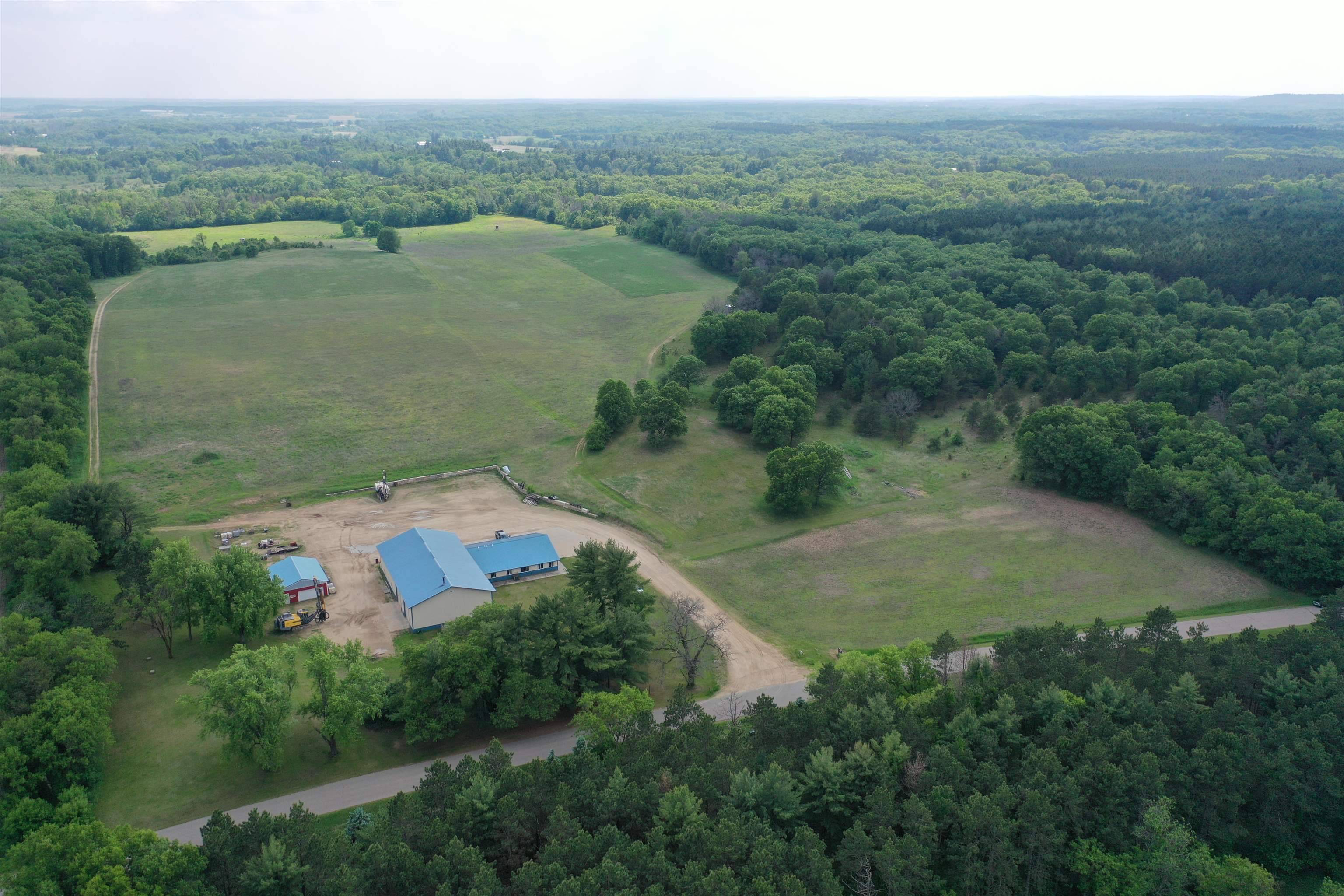 N8621 5th Road, Westfield, WI 53964