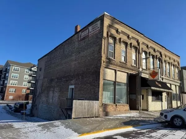 Baraboo, WI 53913,107 Walnut Street