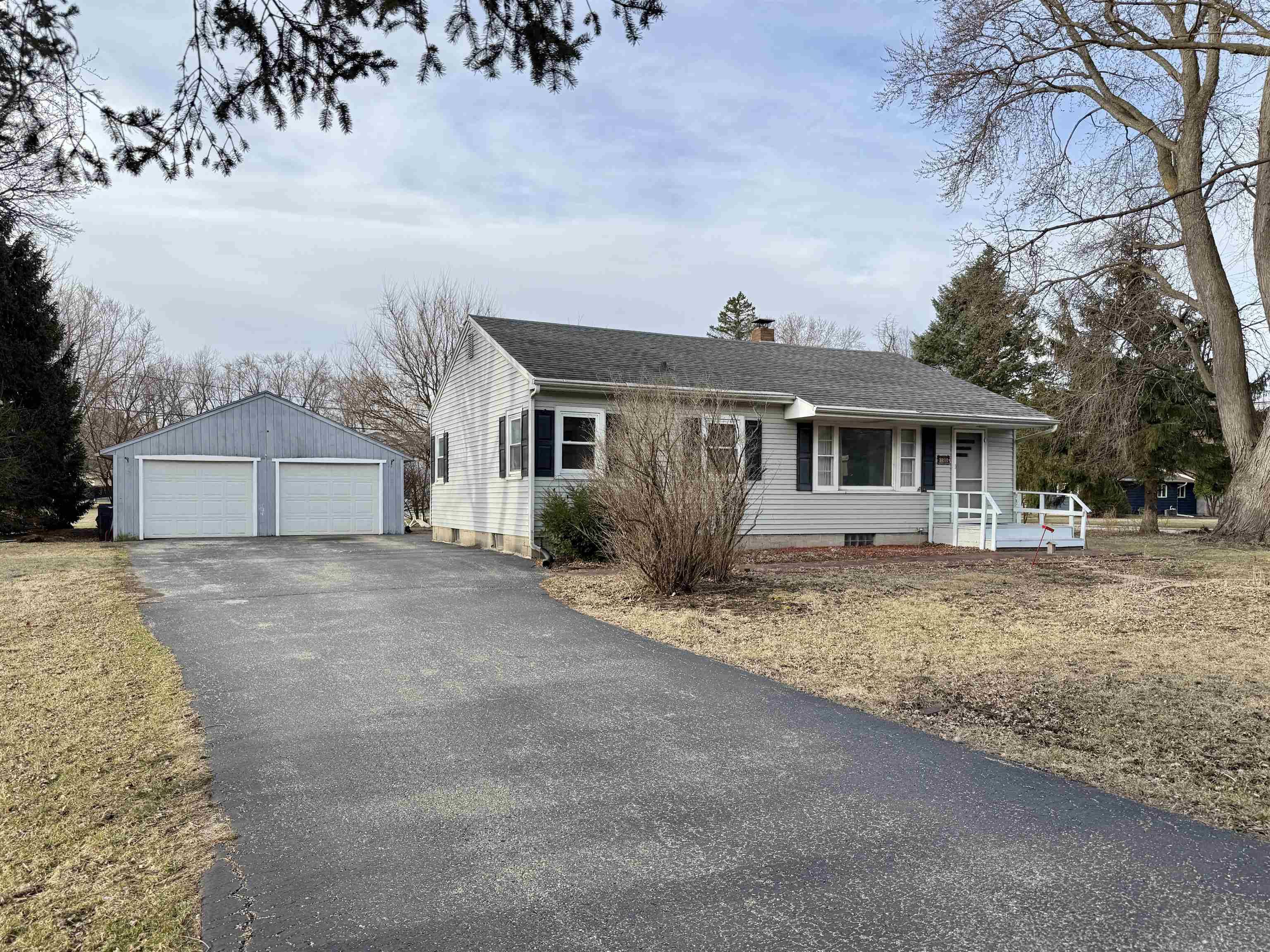 3210 Ruger Avenue, Janesville, WI 53546-0000