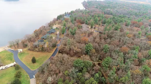 Wisconsin Dells, WI 53965,Bldg 20 3-4 Greenway Crossing PV